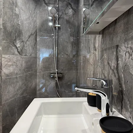 Gorna Banya Luxury Апартамент *